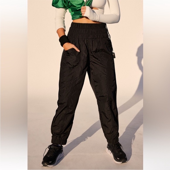NWT FP Movement by Free People The Way Home Joggers in Black - Picture 1 of 5